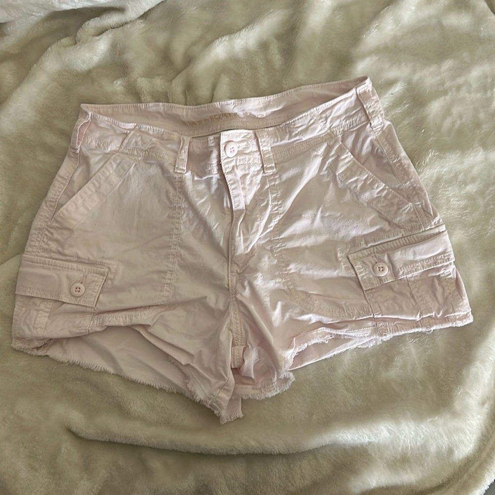 I am selling american eagle cargo shorts!
